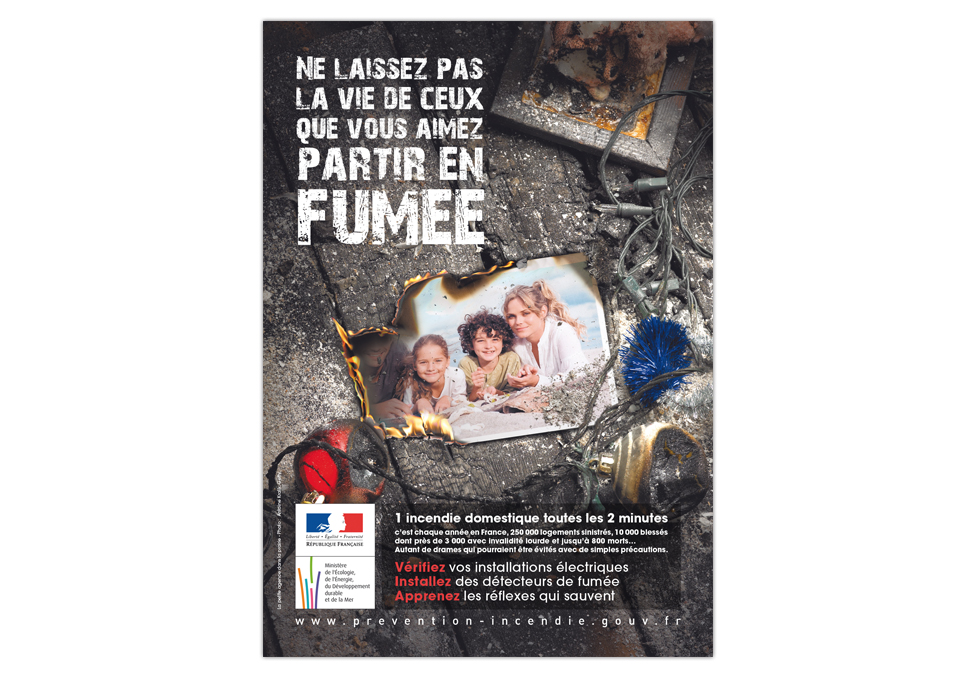 PREVENTION INCENDIES - Publicité presse Noël